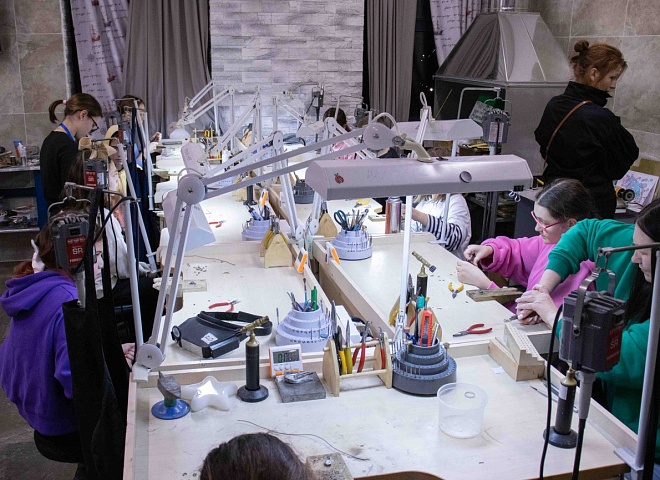 Детские мастер-классы "Art-IT Ночь" прошли в Учебном Центре «Активное Образование»