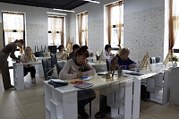 Частная Художественная Школа "Малевичи" проводит специальные курсы по живописи для жителей Южно-Сахалинска старше 55 лет в рамках проекта «Университет старшего поколения». - фото № 7