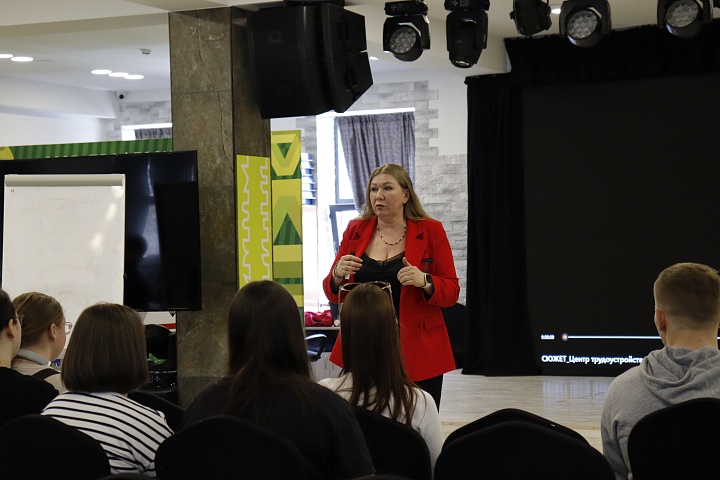Учебный Центр «Активное Образование» посетили гости — студенты 3 курса направления «Социальная работа» Южно-Сахалинского педагогического колледжа СахГУ.